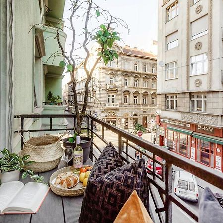 Chill On The Screened Balcony-Budapest Most Historic Landmarks Εξωτερικό φωτογραφία